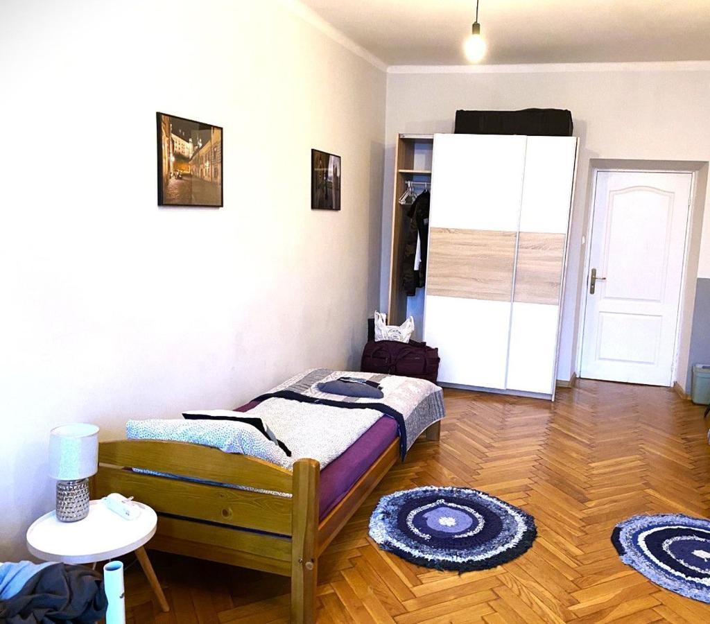 Ferienwohnung Lares And Penates Krakau Exterior foto